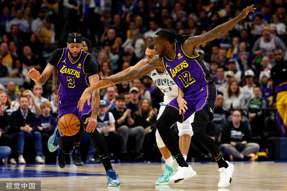 击领奖台的 击领奖台的